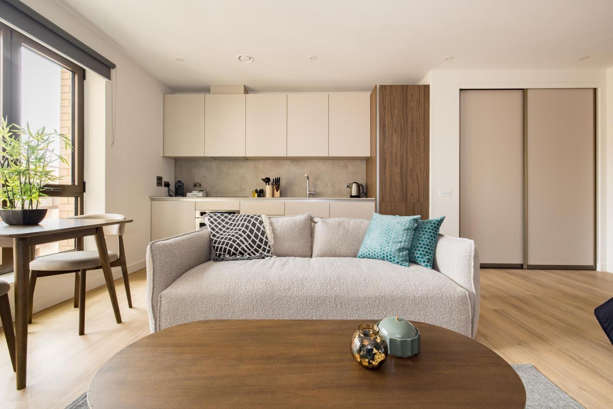 Charles Hope London Greenford Гринфорд Экстерьер фото
